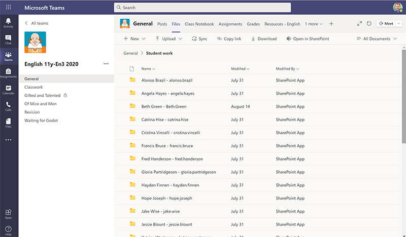 studentfolders-small.jpg.fdd18cc25b0879926c0512189a9af796.jpg