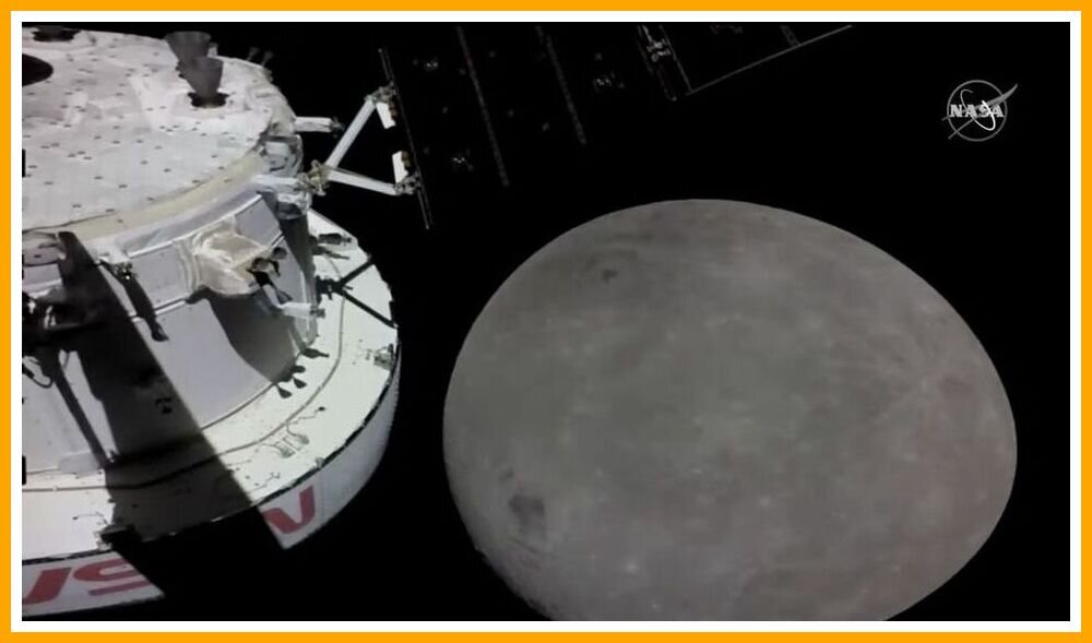 Artemis At The Moon.jpeg