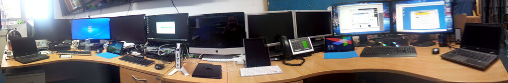 Desk1.jpg