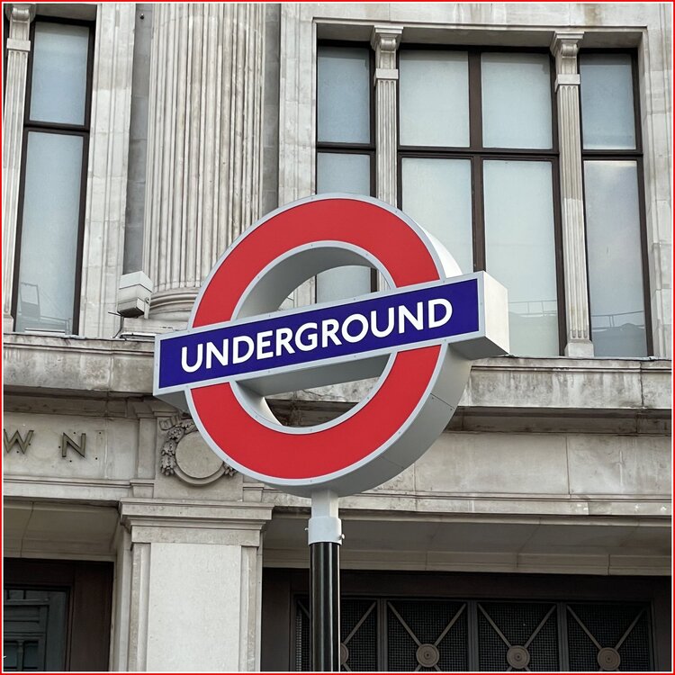 London Underground Play Station Circle.jpg