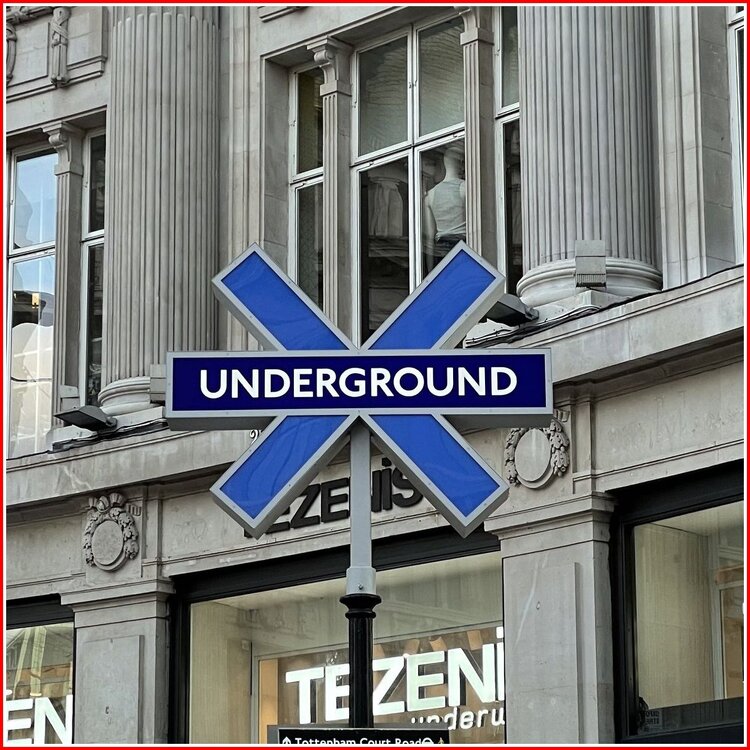 London Underground Play Station Cross.jpg