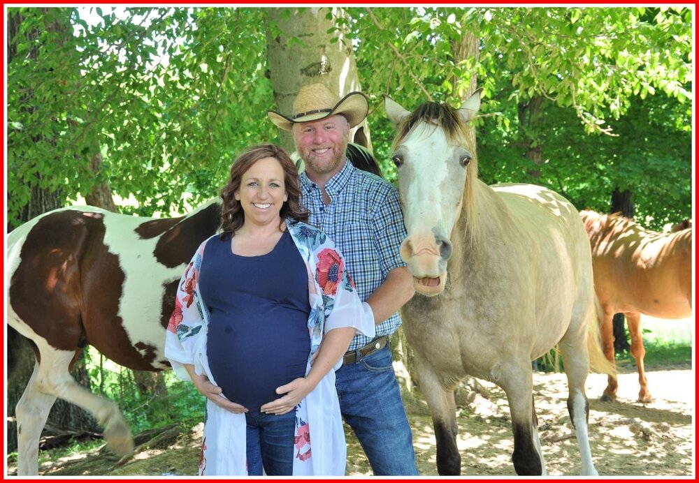 Maternity Photo Shoot 1.jpg