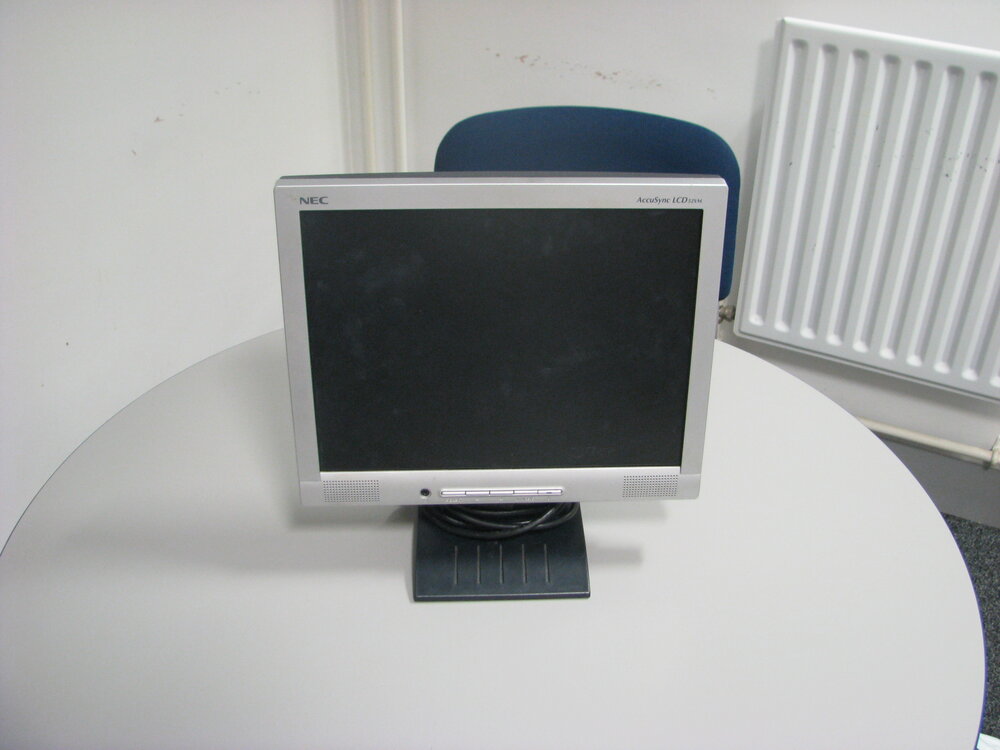 NEC_Monitor_silver.JPG