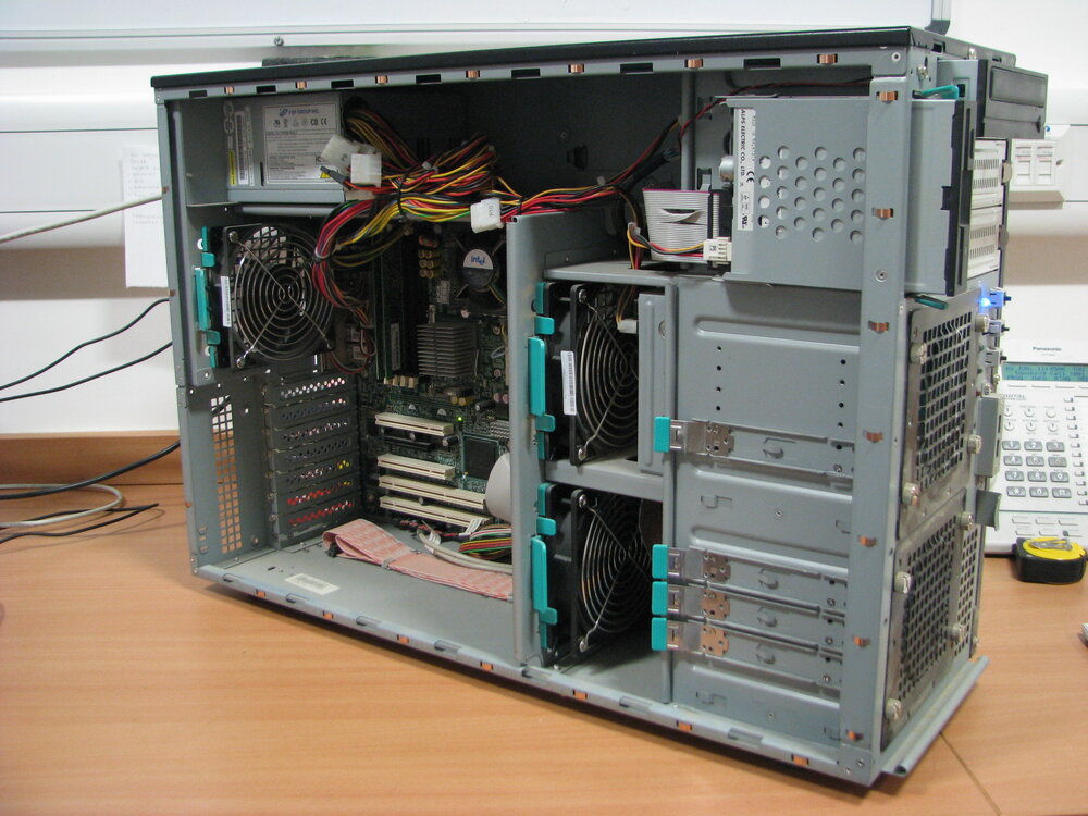 RM_Server_open.JPG