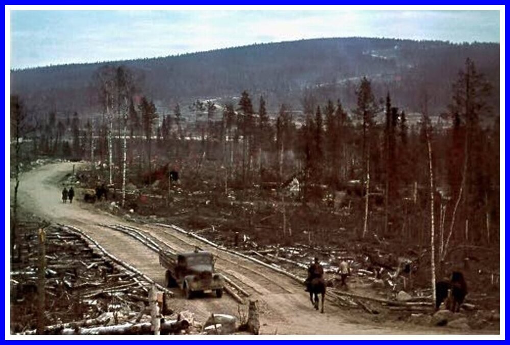 The Salla-Kantalahti road from Voittojoki (Voitajoki) towards the Lyssaja slope. .jpeg