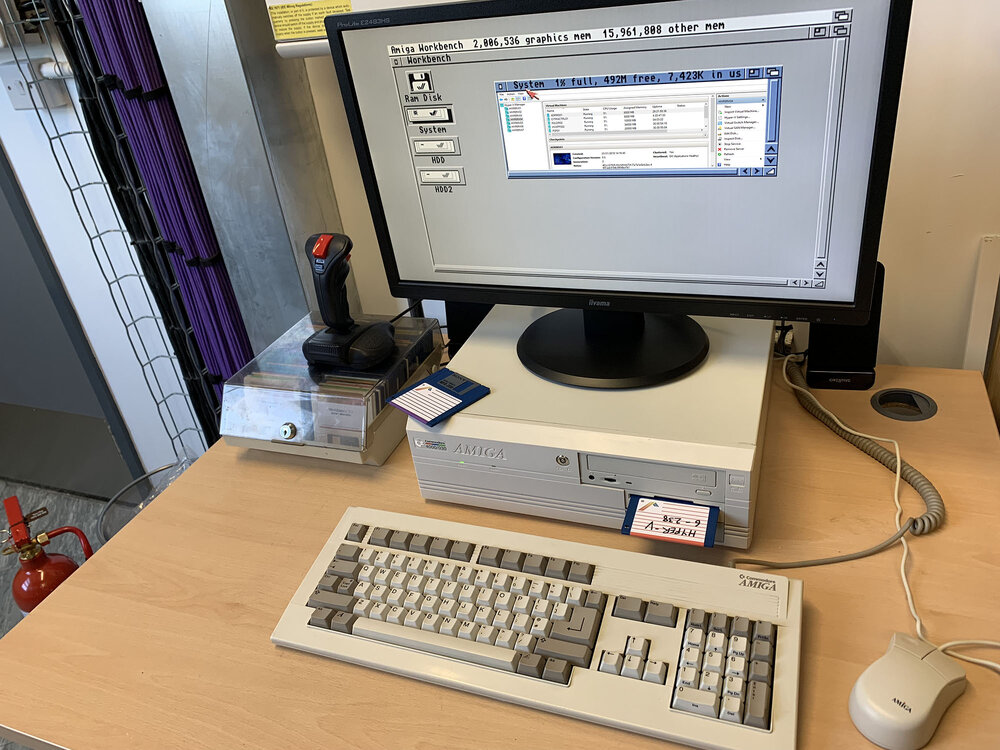 Workstation.jpg
