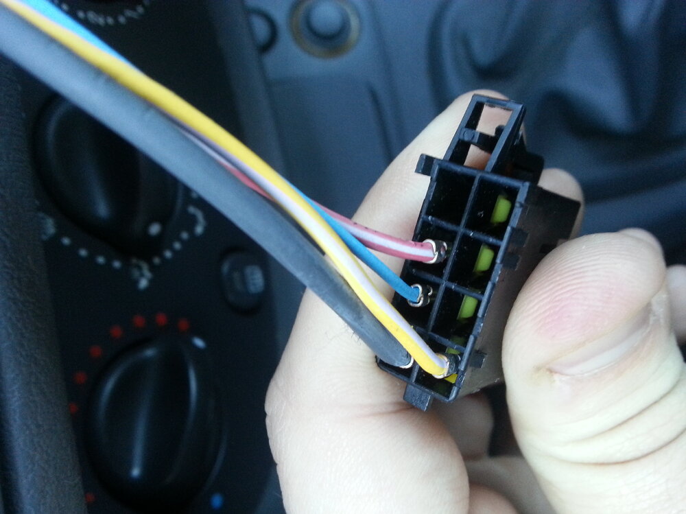car audio2.jpg