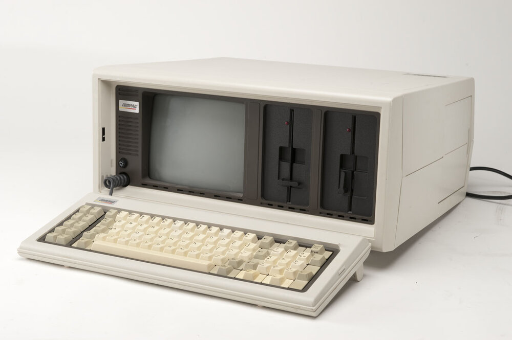 compaq_portable_01_full.jpg