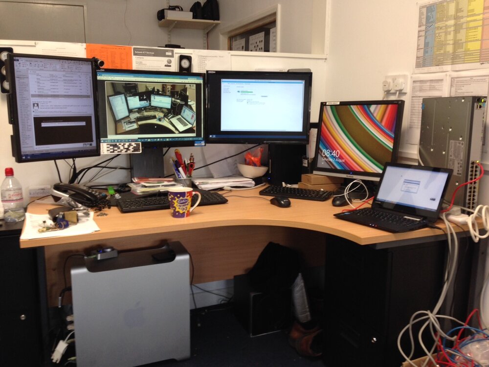 desk.JPG