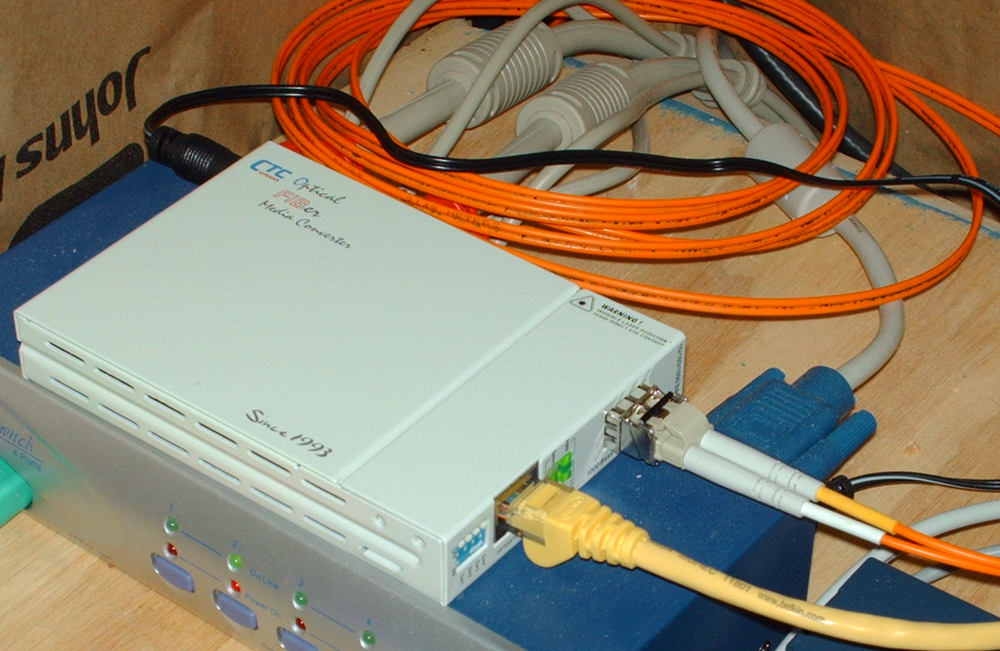 fiber-media-converter-1.png