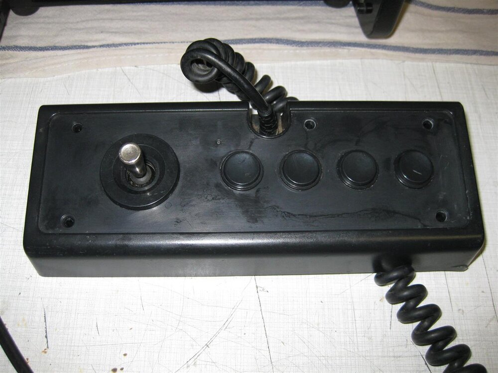 vectrex_controller_1.jpg