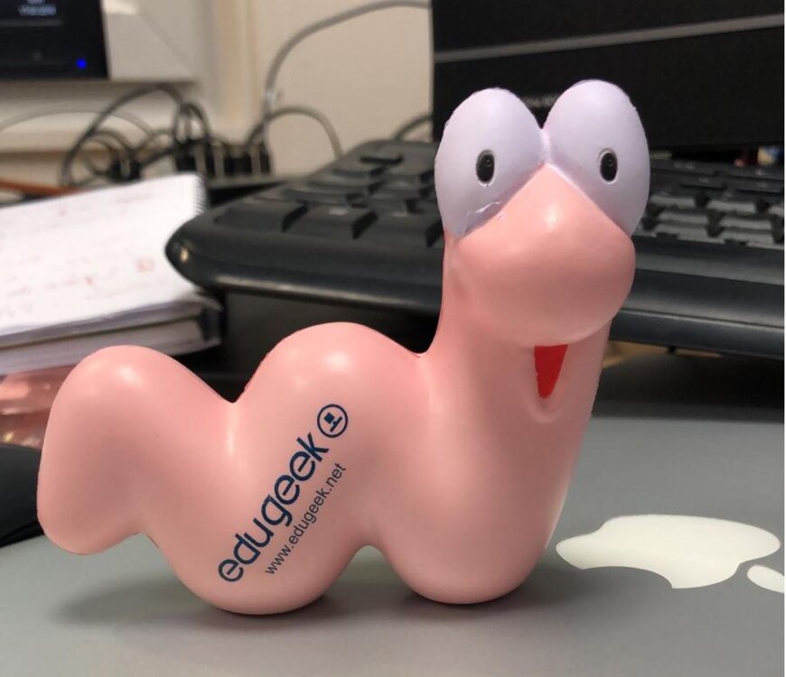 worm.thumb.JPG.e86ea23d5e36d93dfc26c1bdb65df381.JPG